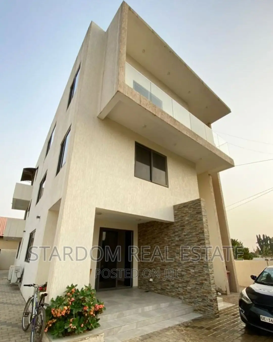 2bdrm Apartment in Adjiriganor for rent