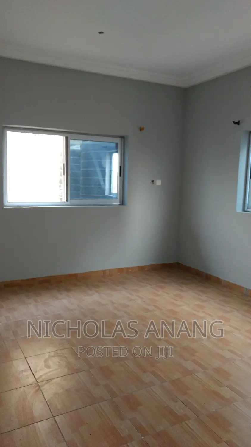 2bdrm Apartment in Dorns Properties, New Town for rent