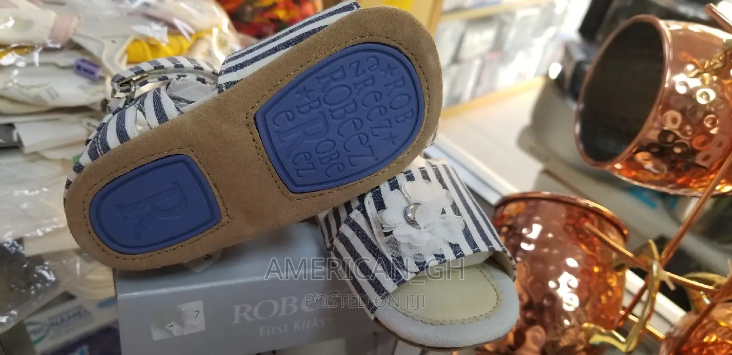 ROBEEZ First Kids Wear ( 18-24 Months)
