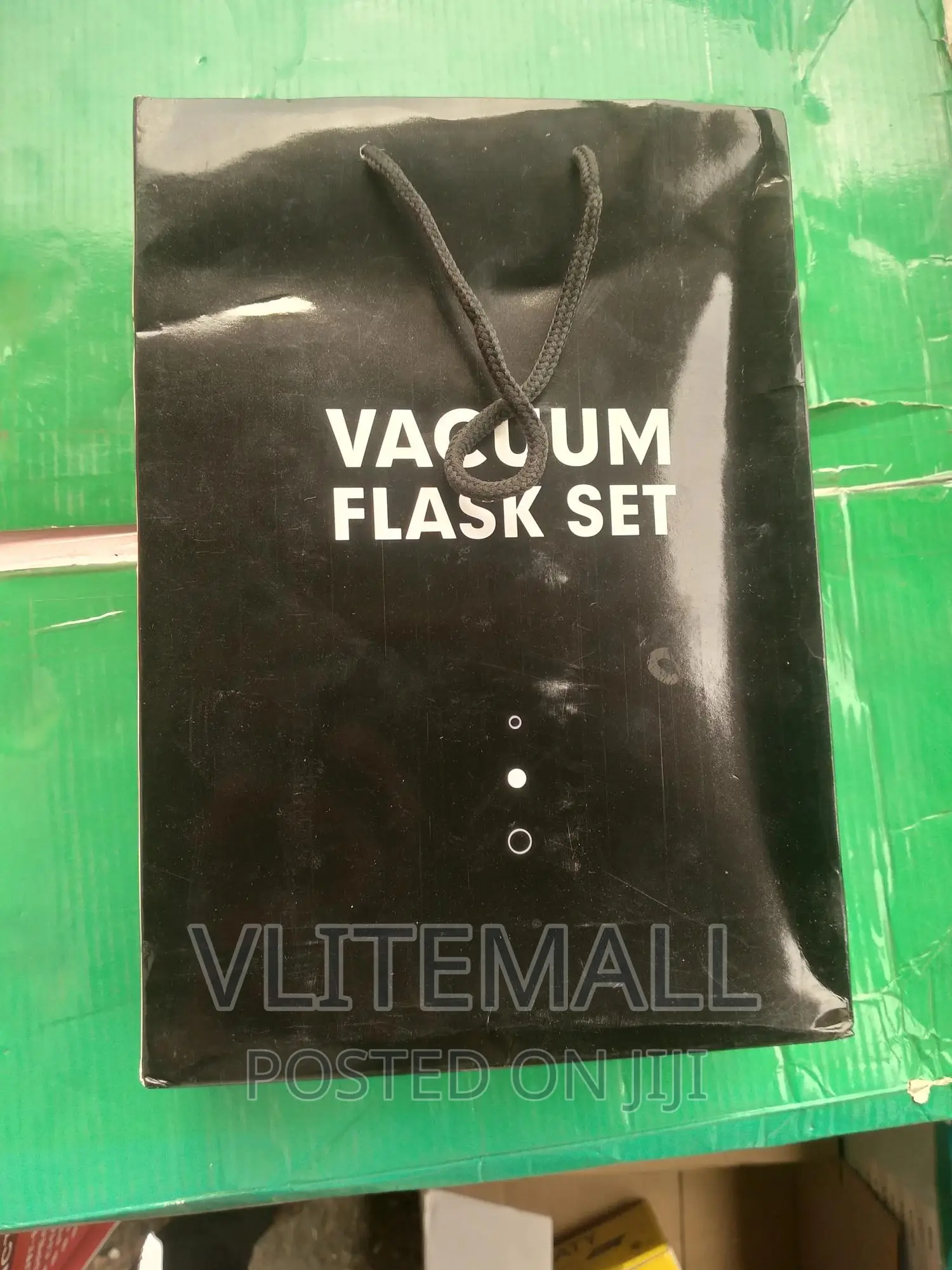 Black Vacuum Flask Set