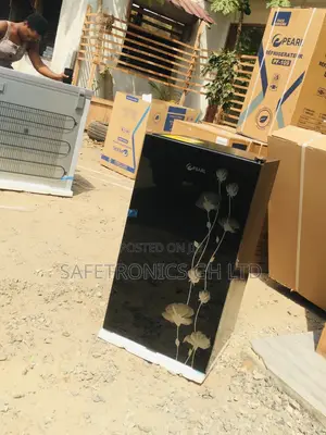 82L Black Glass Topfreezer Singledoor Tabletop Pearl Fridge