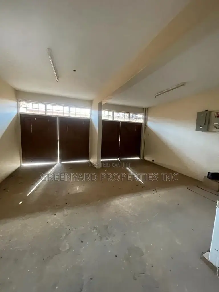 4bdrm House in East Legon for rent