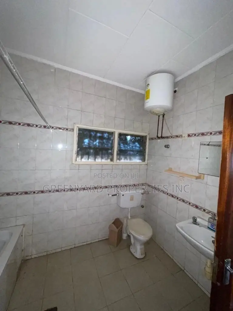 4bdrm House in East Legon for rent