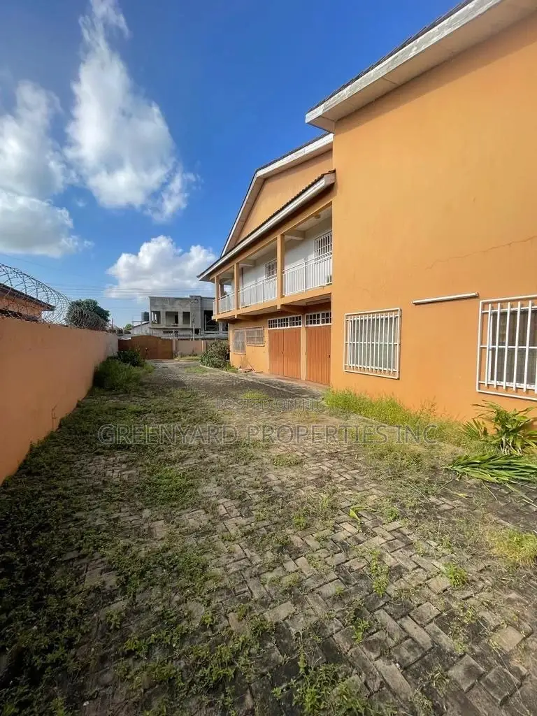 4bdrm House in East Legon for rent