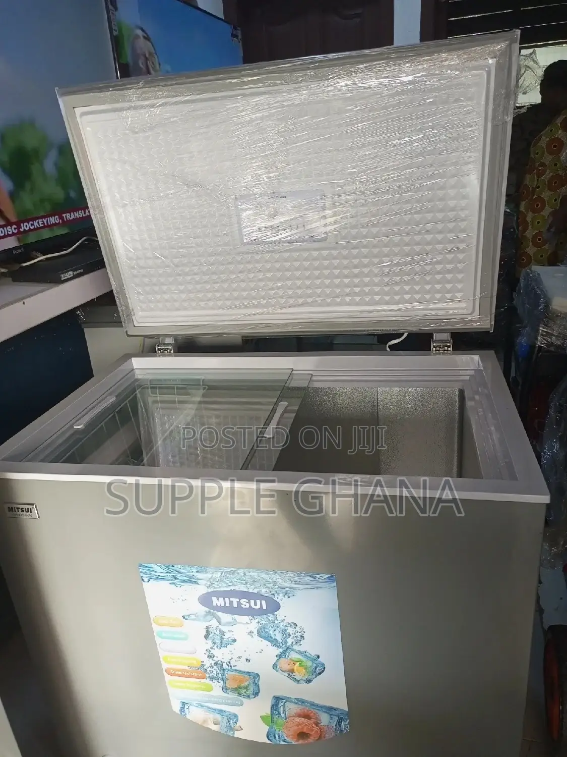 Powerful Mitsui Chest Freezer 200liters