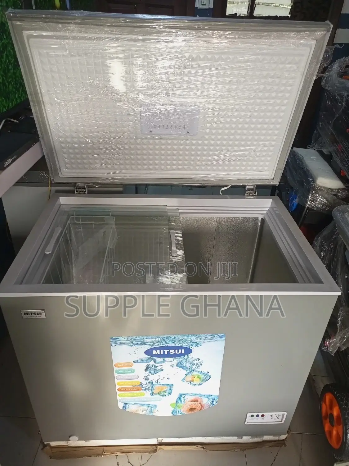 Mitsui Fast Freezing Chest Freezer 200liters