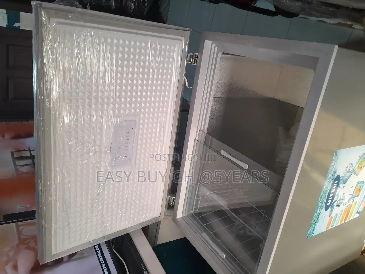 Fresh in Box Modern Mitsui Chest Freezer
