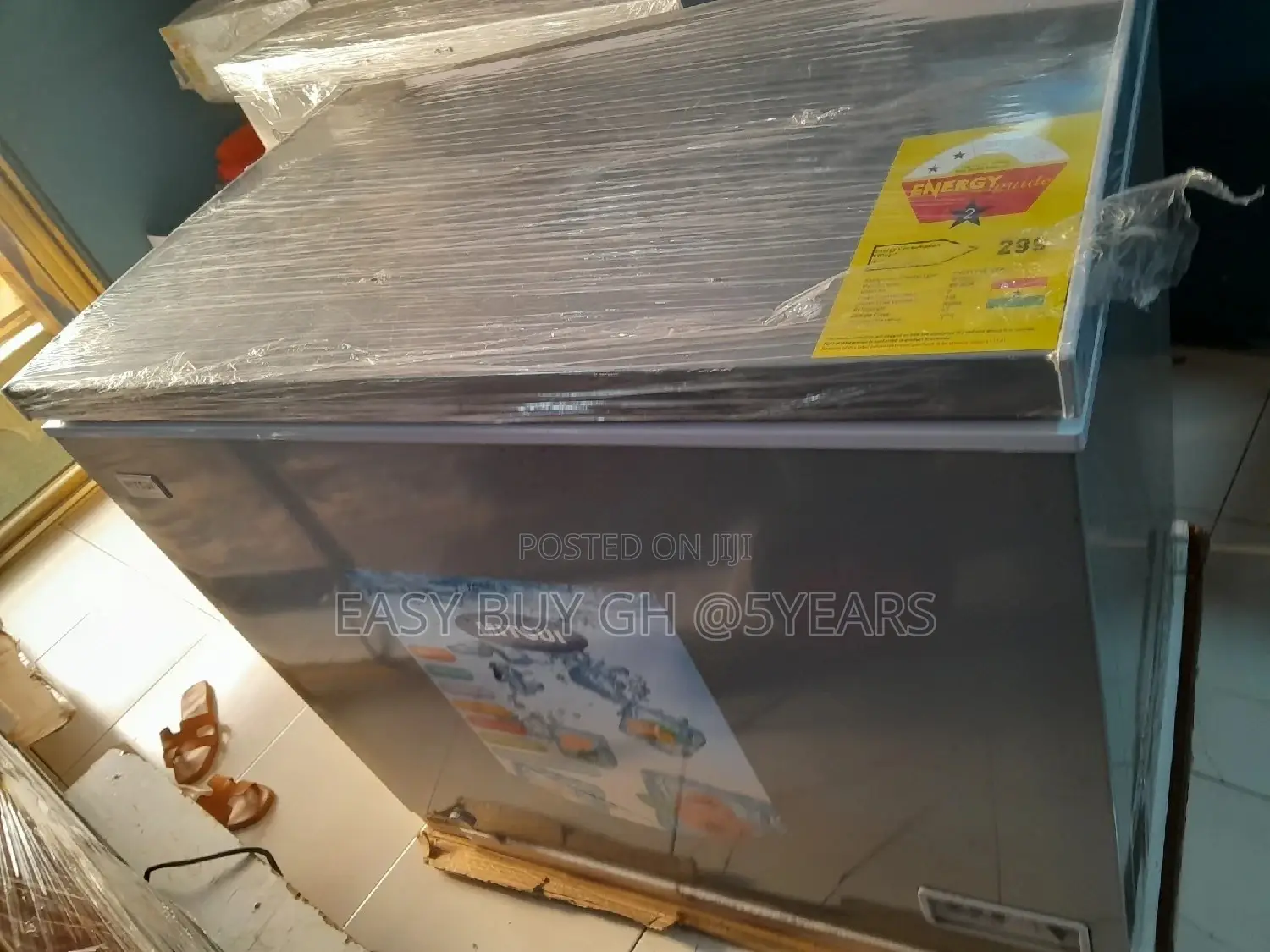 Mitsui Chest Freezer 230L
