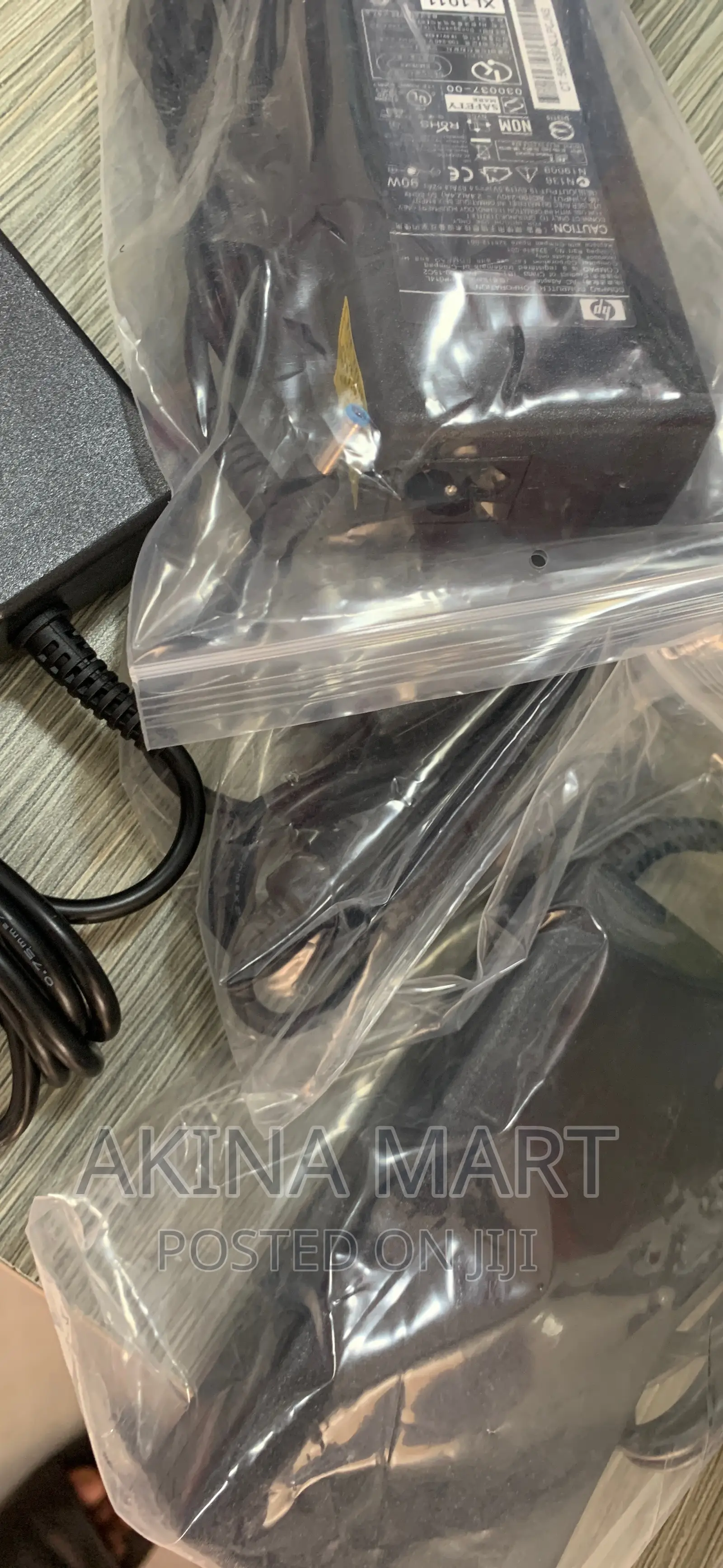 Hp Big Pin Charger 19v