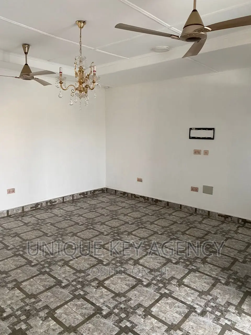 3bdrm Apartment in Unique Key Agency, Agbogba for rent