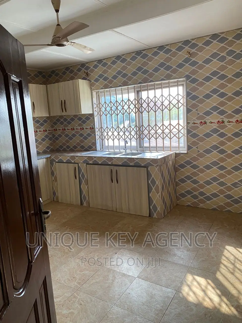 3bdrm Apartment in Unique Key Agency, Agbogba for rent