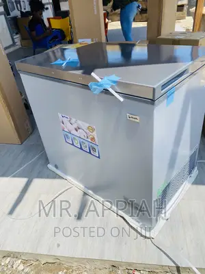 Purchase Classic Pearl PCF-290 Single Door Chest Freezer.