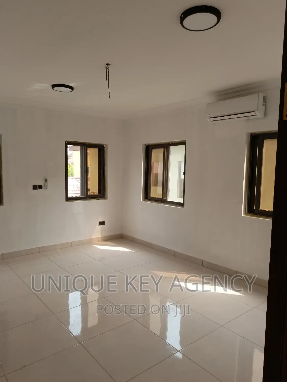 2bdrm Apartment in Unique Key Agency, Airport Residential Area