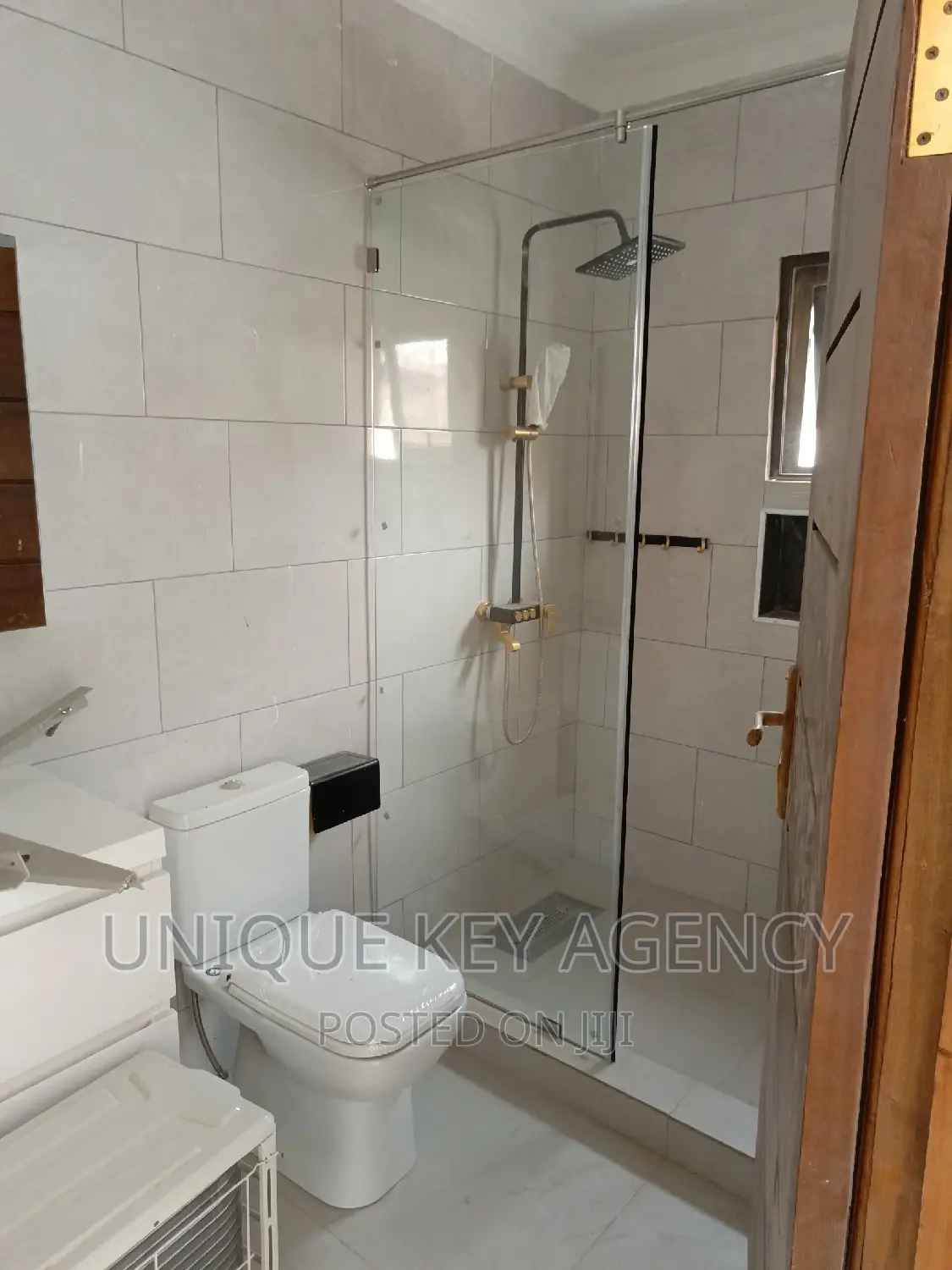 2bdrm Apartment in Unique Key Agency, Airport Residential Area