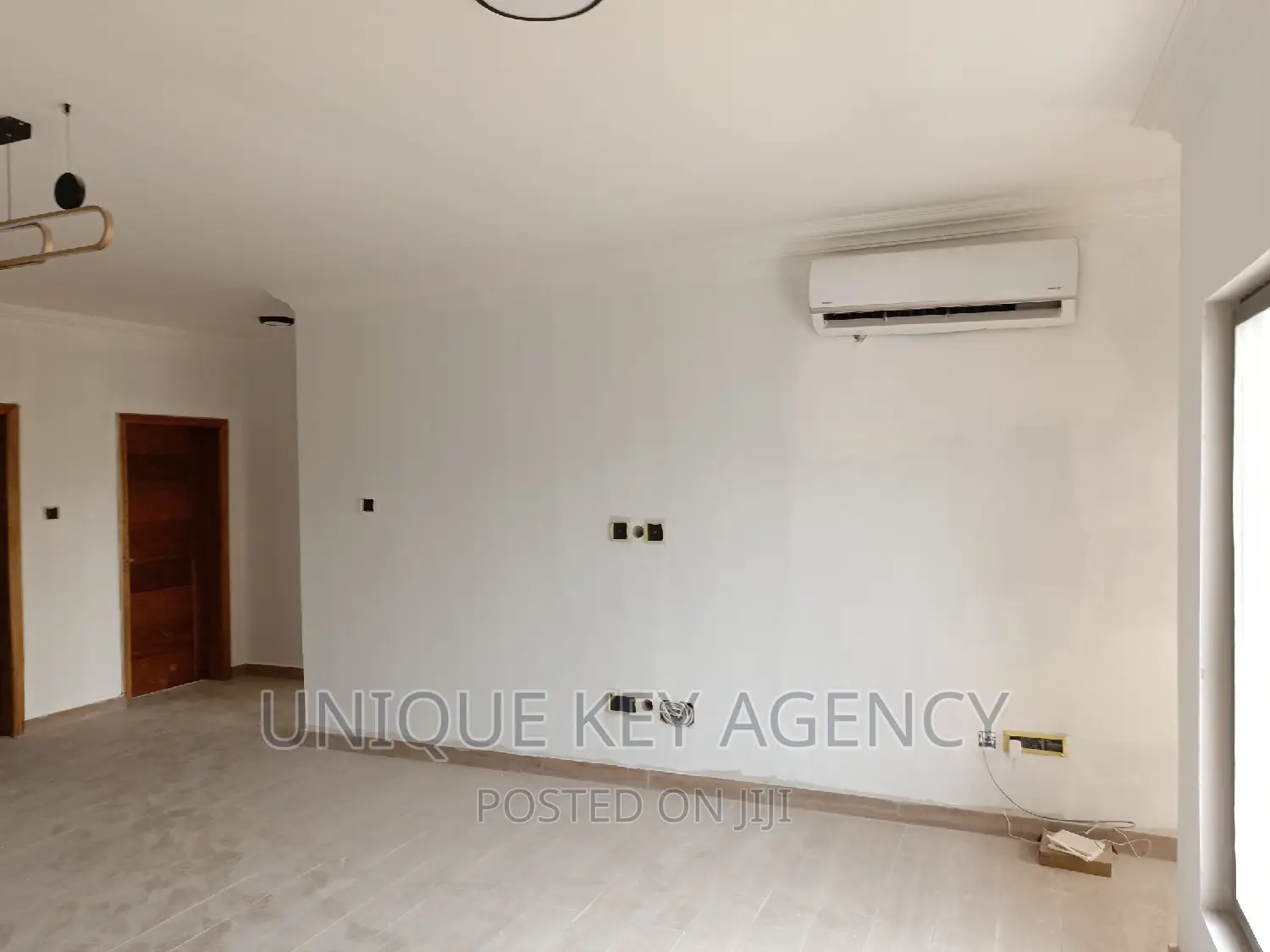 2bdrm Apartment in Unique Key Agency, Airport Residential Area