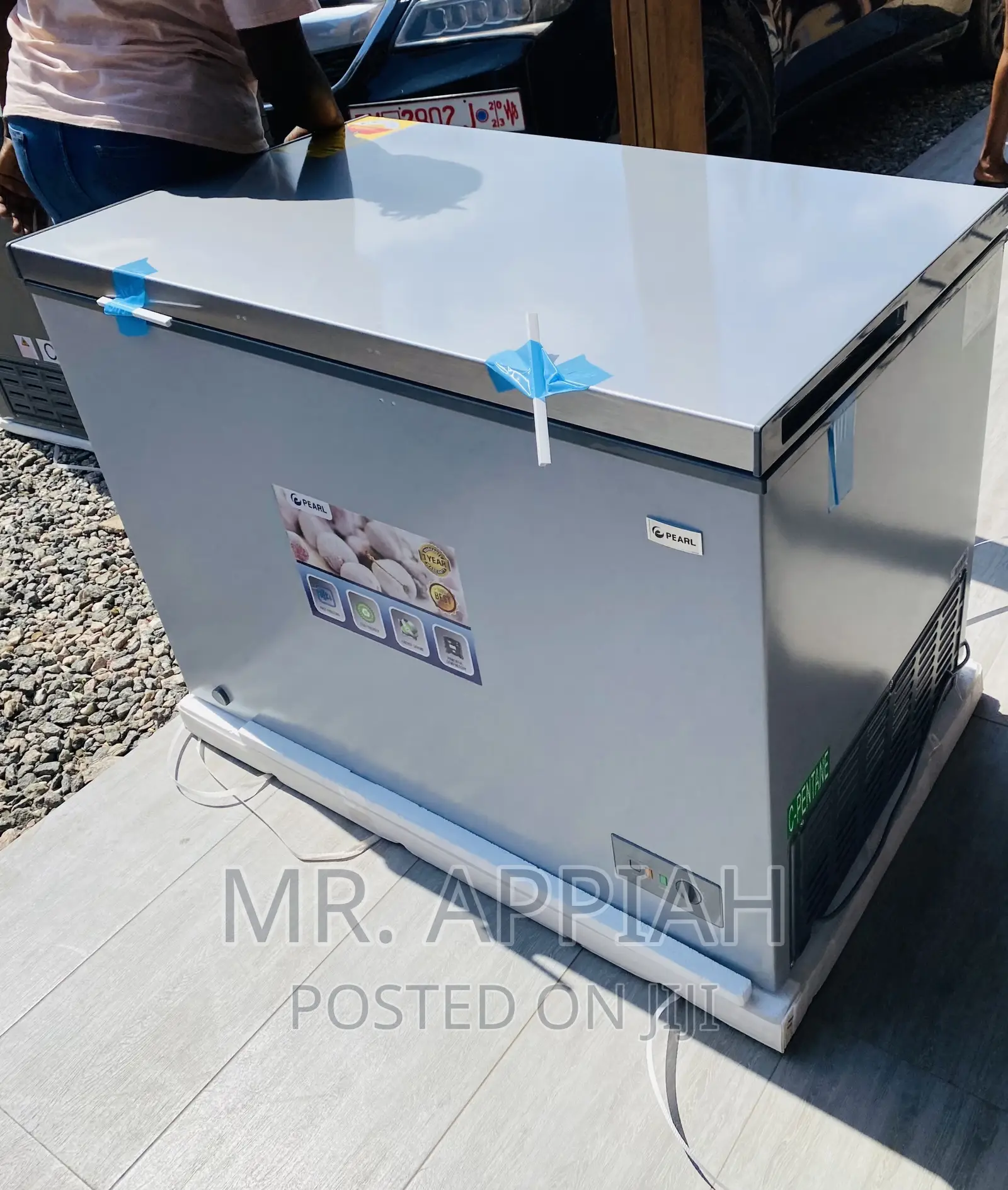 Pearl PCF-380(316ltr)Single Door Electric Freezer,Gray.