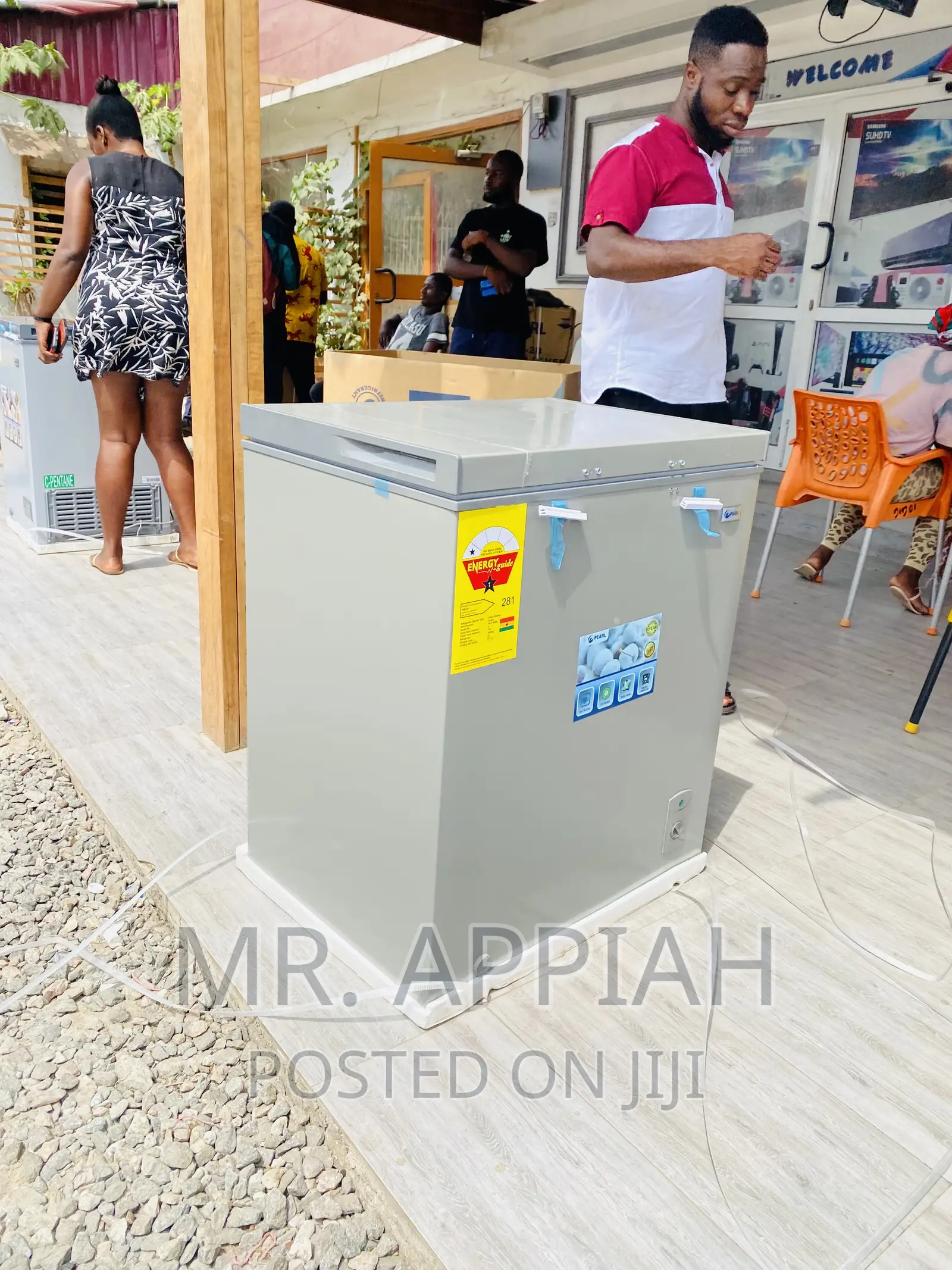 Pearl PCF- (147 Liters)Single Door Electric Freezer.