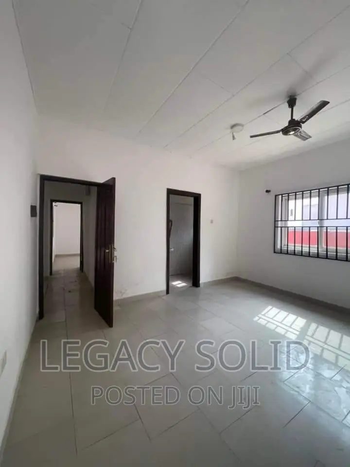 3bdrm House in Legacy Solid Real, Baatsona Total for rent