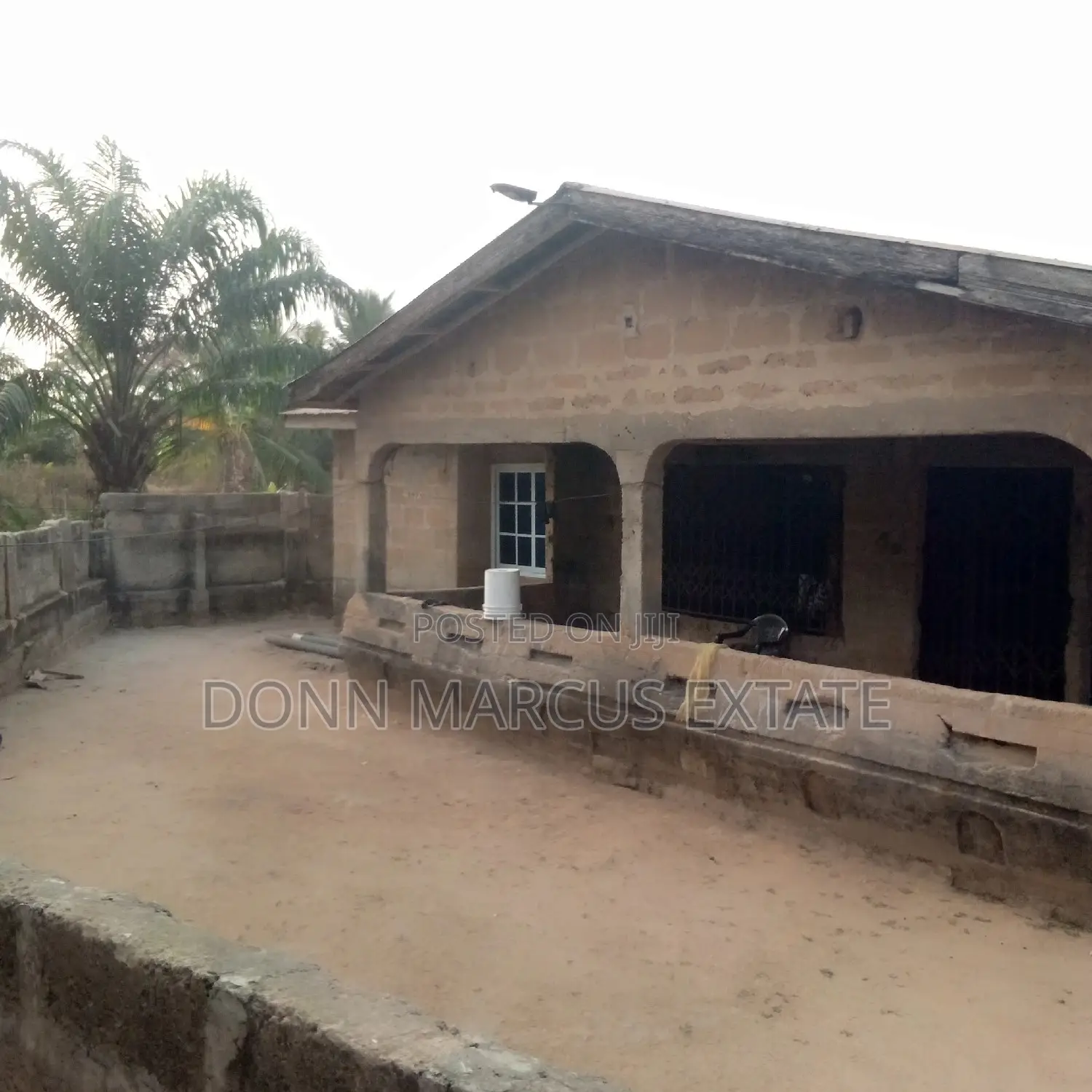 6bdrm House in Atimatim Taabuom, Kumasi Metropolitan for sale