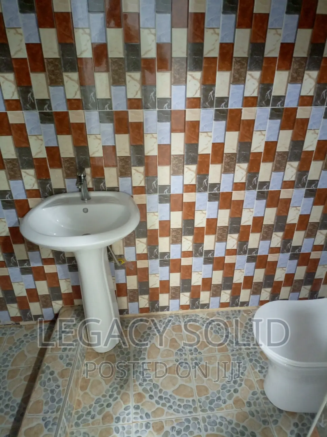 1bdrm Apartment in Legacy Solid Real, Tseaddo for rent