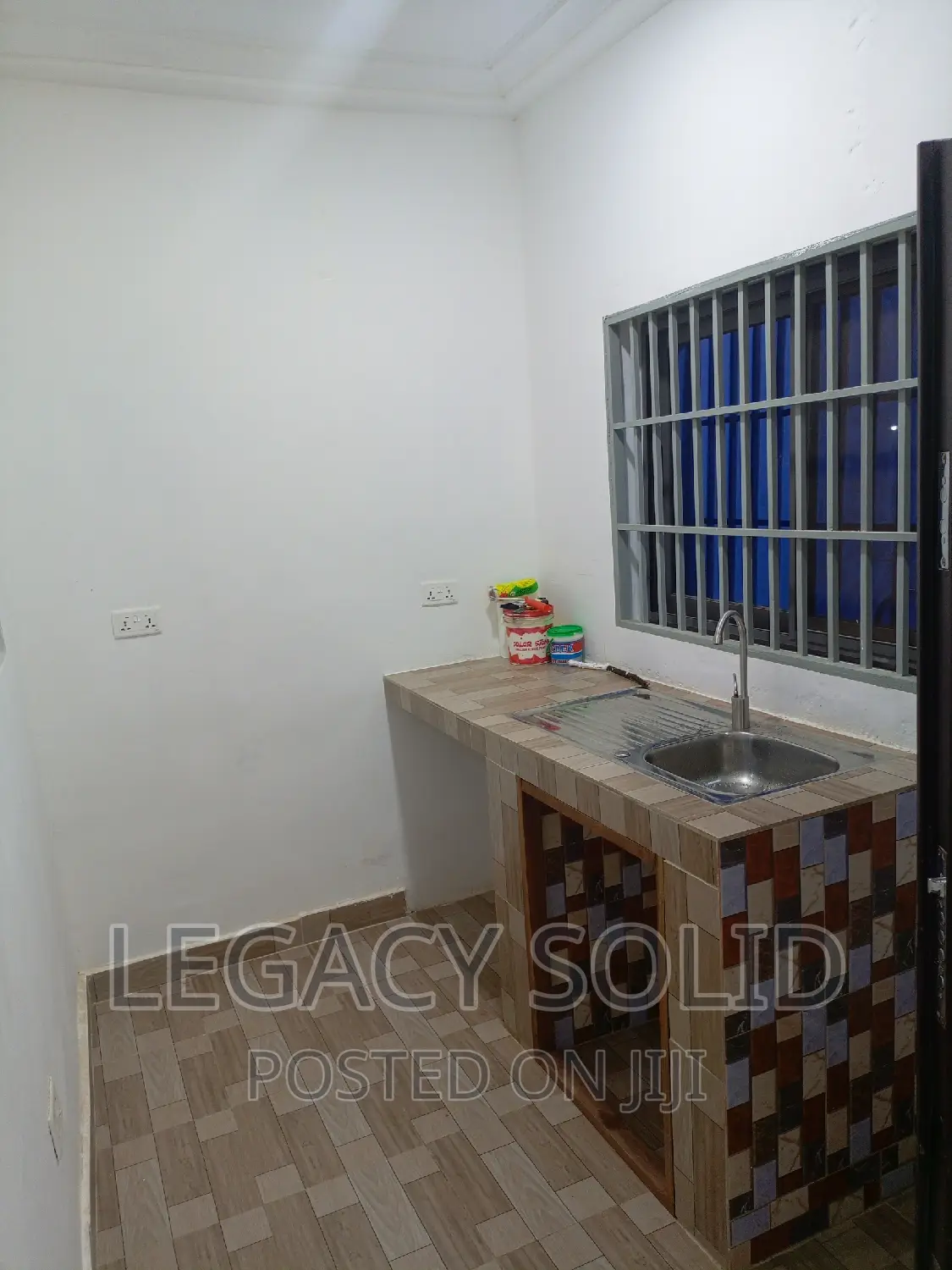 1bdrm Apartment in Legacy Solid Real, Tseaddo for rent