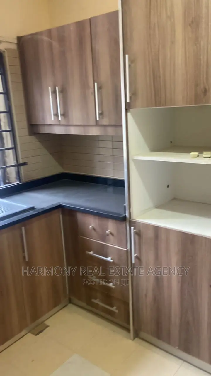 2bdrm Apartment in Kotobabi for rent