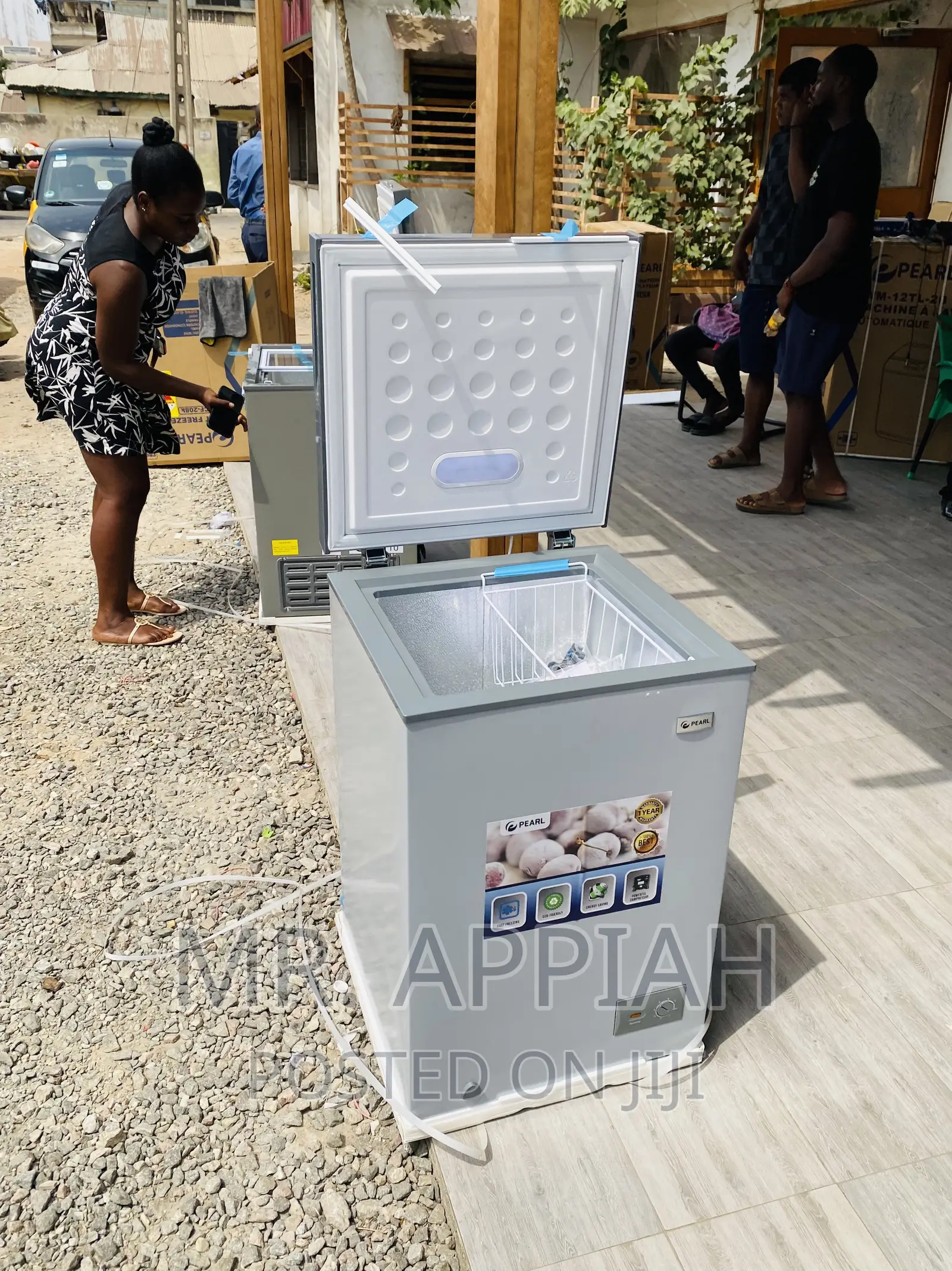 Super Adorable Pearl PCF-127 (100 Liters)1 Door Freezer.