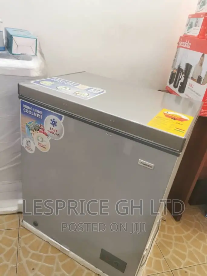High Efficiency//Nasco 145L Chest Freezer