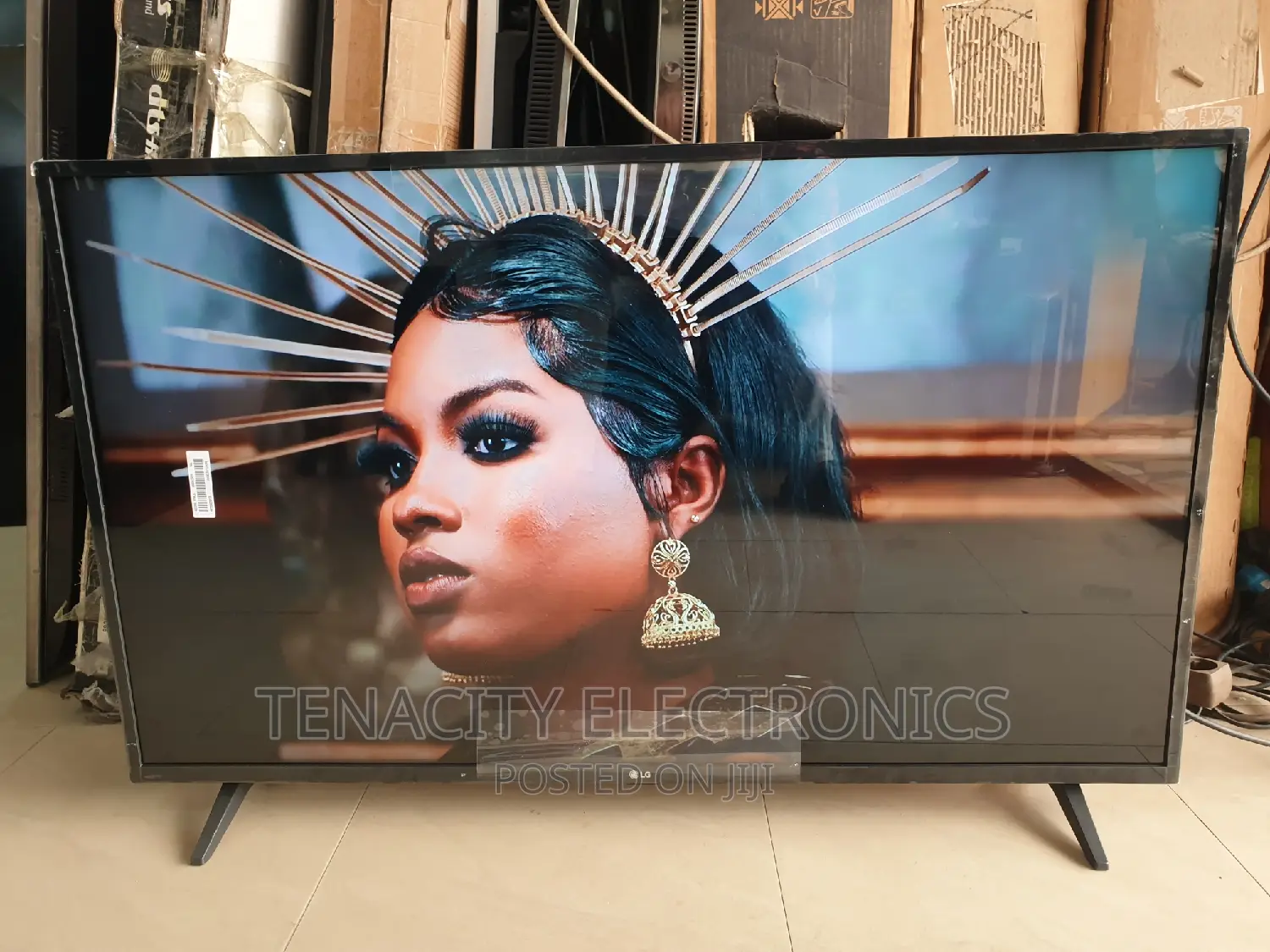 43/Lg 2022 Uhd/HDR Smart Satellite Tv
