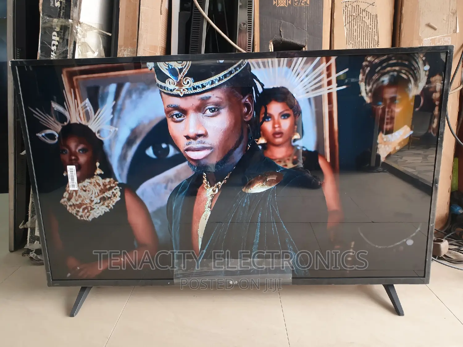 43/Lg 2022 Uhd/HDR Smart Satellite Tv