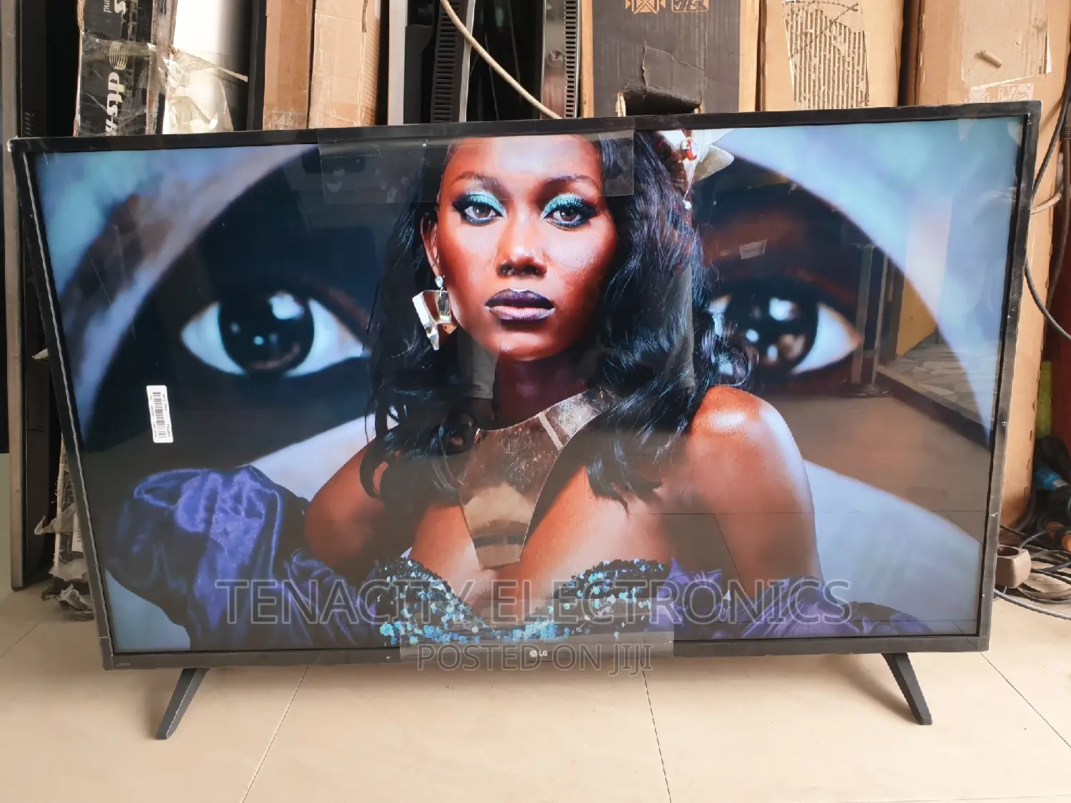 43/Lg 2022 Uhd/HDR Smart Satellite Tv