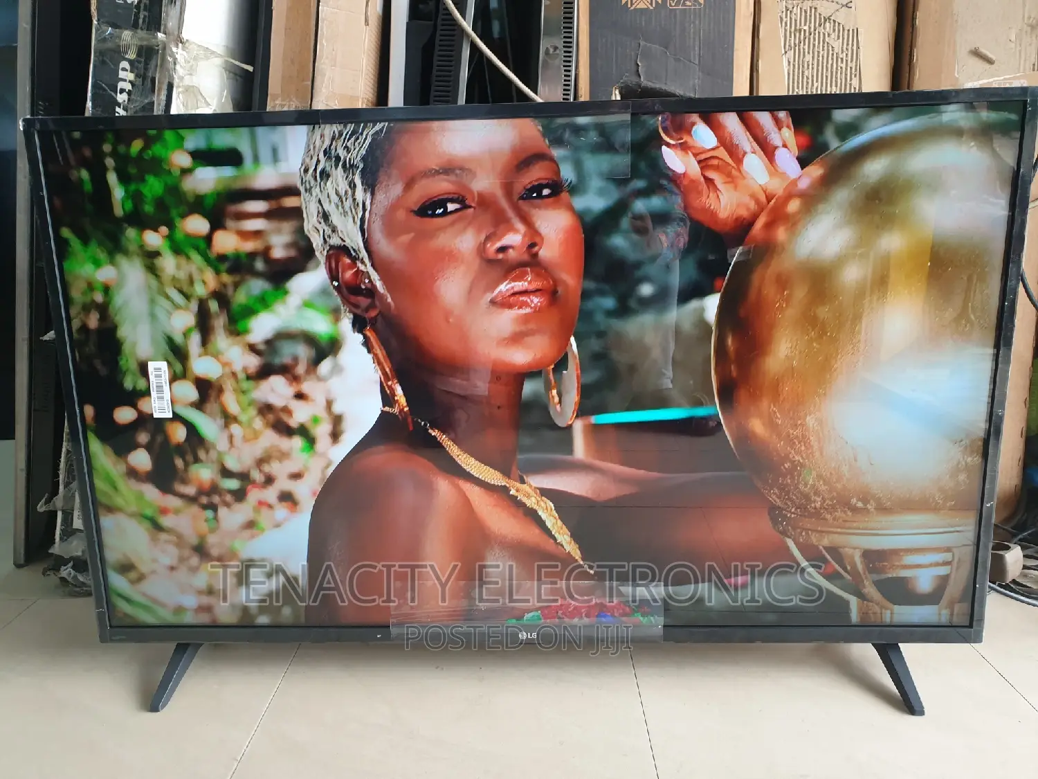 43/Lg 2022 Uhd/HDR Smart Satellite Tv
