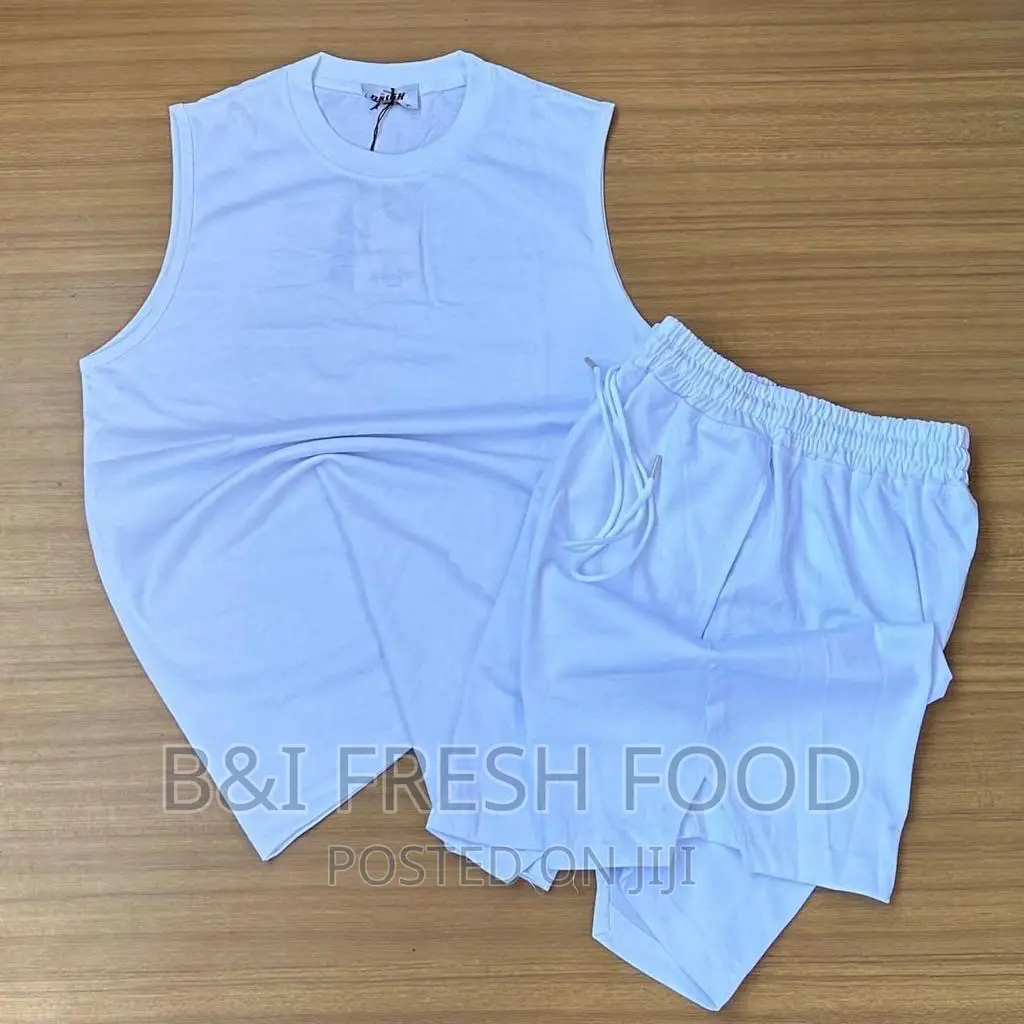 Vee’ Fashion World