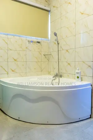 Luxury/Fresh 4bedrms Furnished Hse 4rent,Spintex