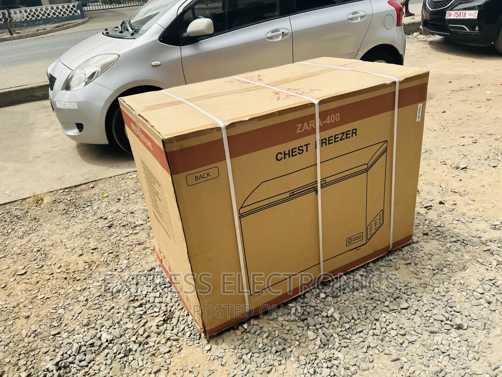 Foreign Standard Zara-400 ,345L Chest Freezer Single Door