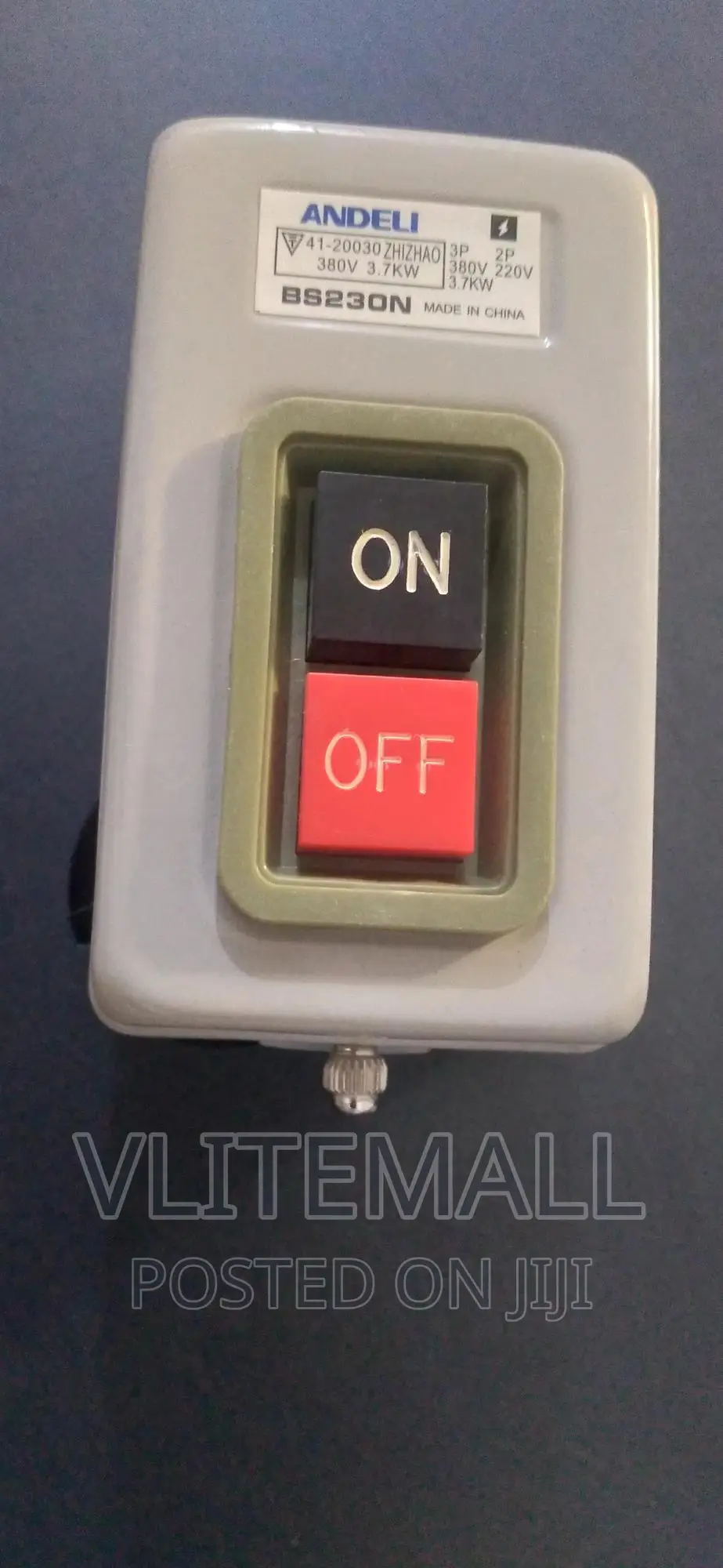 BS230 Pushbuttin Switch