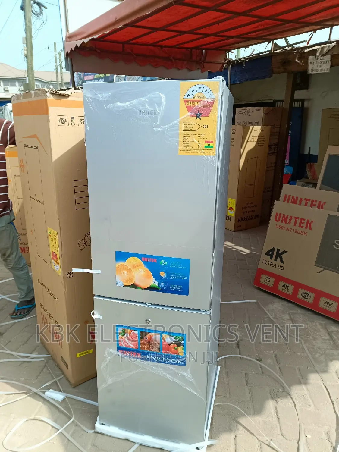 Unitek 156ltr Double Door Refrigerators