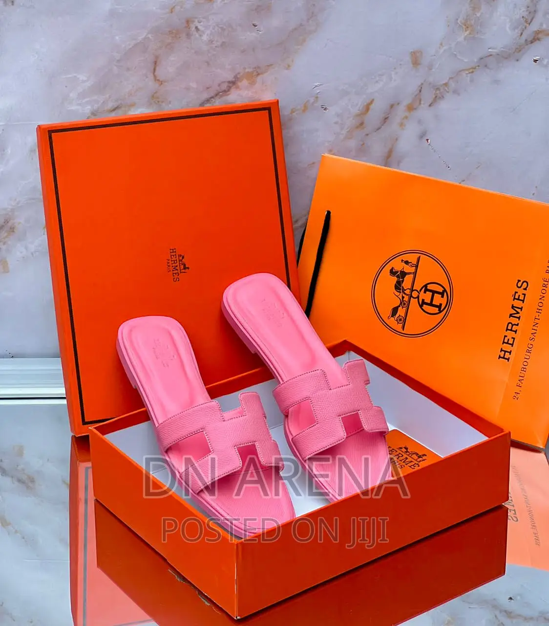Auth Hermes Slippers in a Box