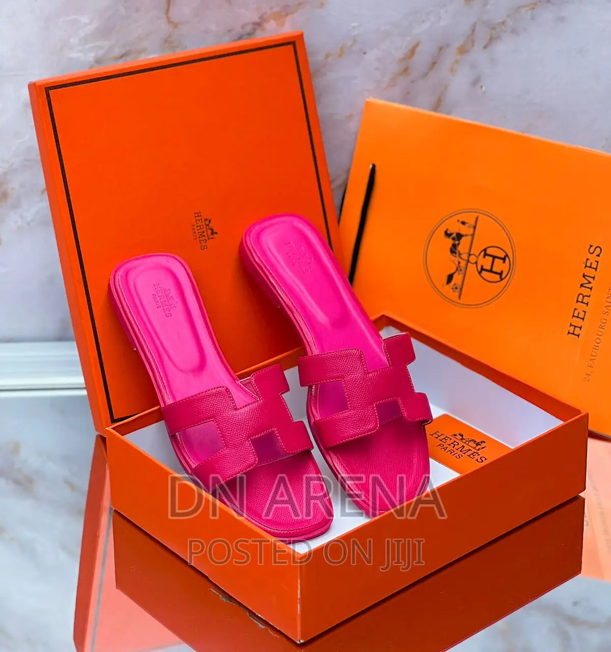 Auth Hermes Slippers in a Box