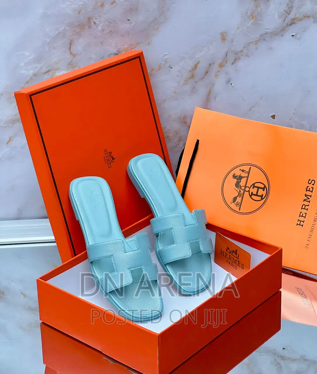 Auth Hermes Slippers in a Box
