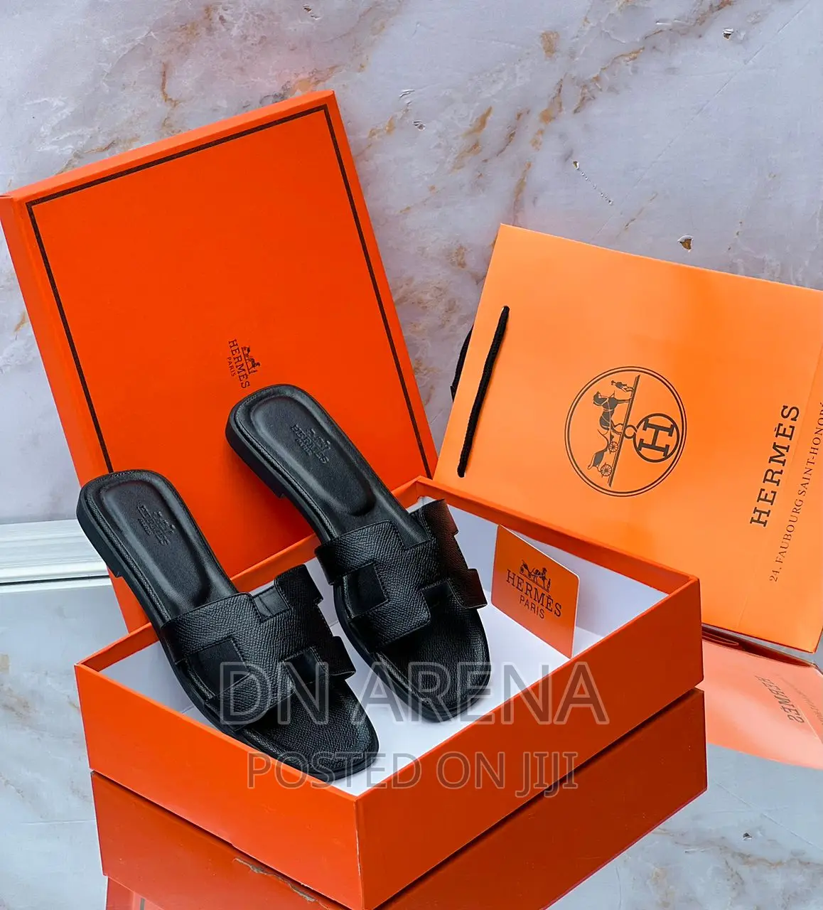 Auth Hermes Slippers in a Box