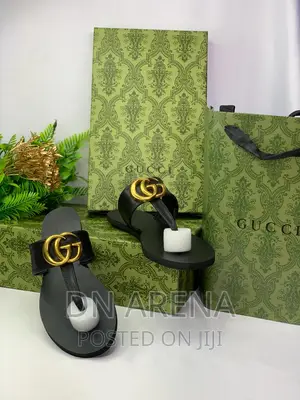 *Fresh New GUCCI SLIPPERS SIZE 37 to 41.