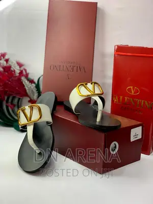*Just in New VALENTINO SLIPPERS SIZE 37 to 41.