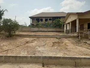 5bdrm House in Star Gate Properties, Kumasi Metropolitan for sale
