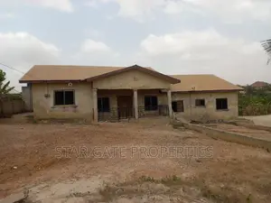 5bdrm House in Star Gate Properties, Kumasi Metropolitan for sale
