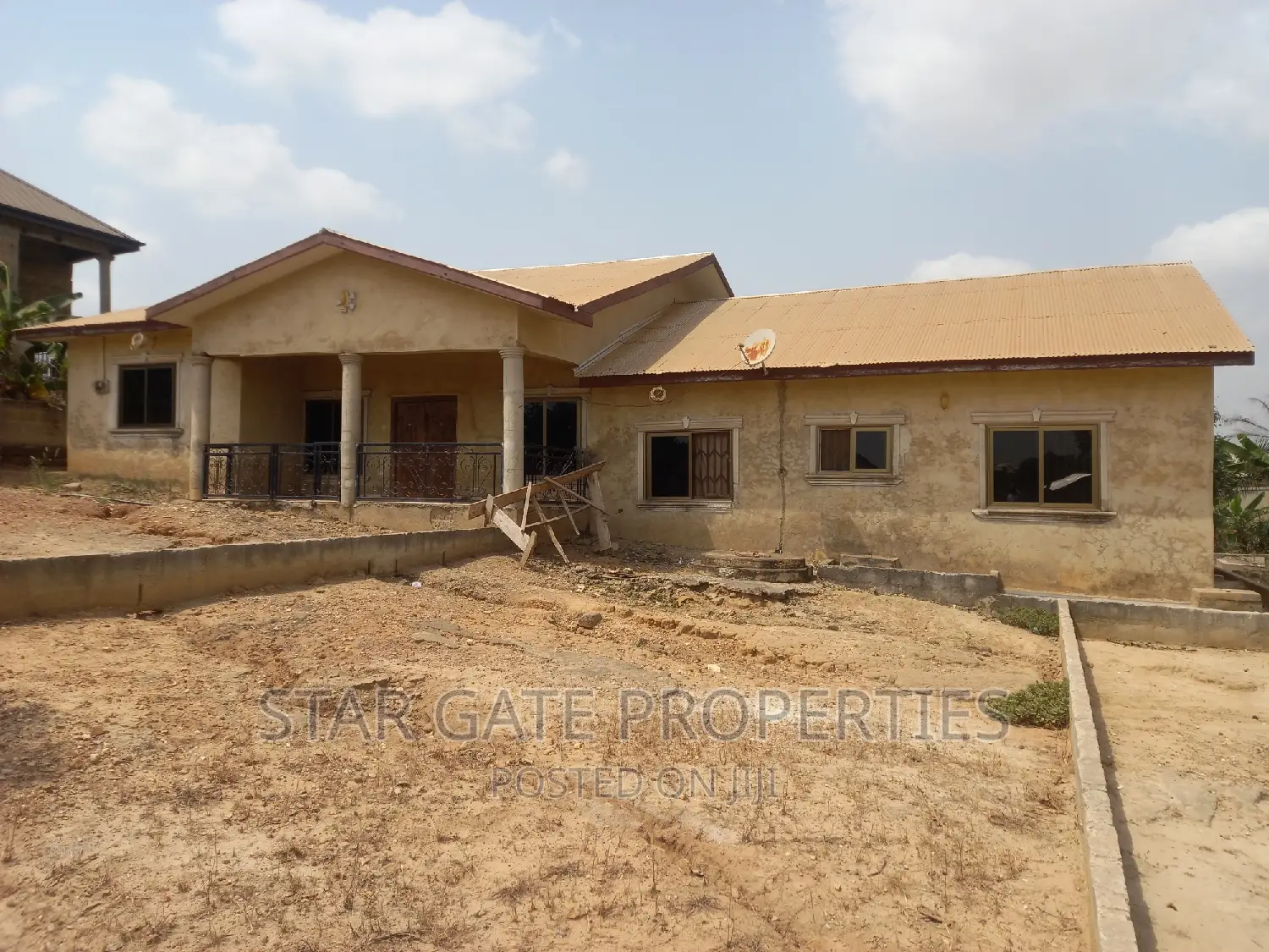 5bdrm House in Star Gate Properties, Kumasi Metropolitan for sale