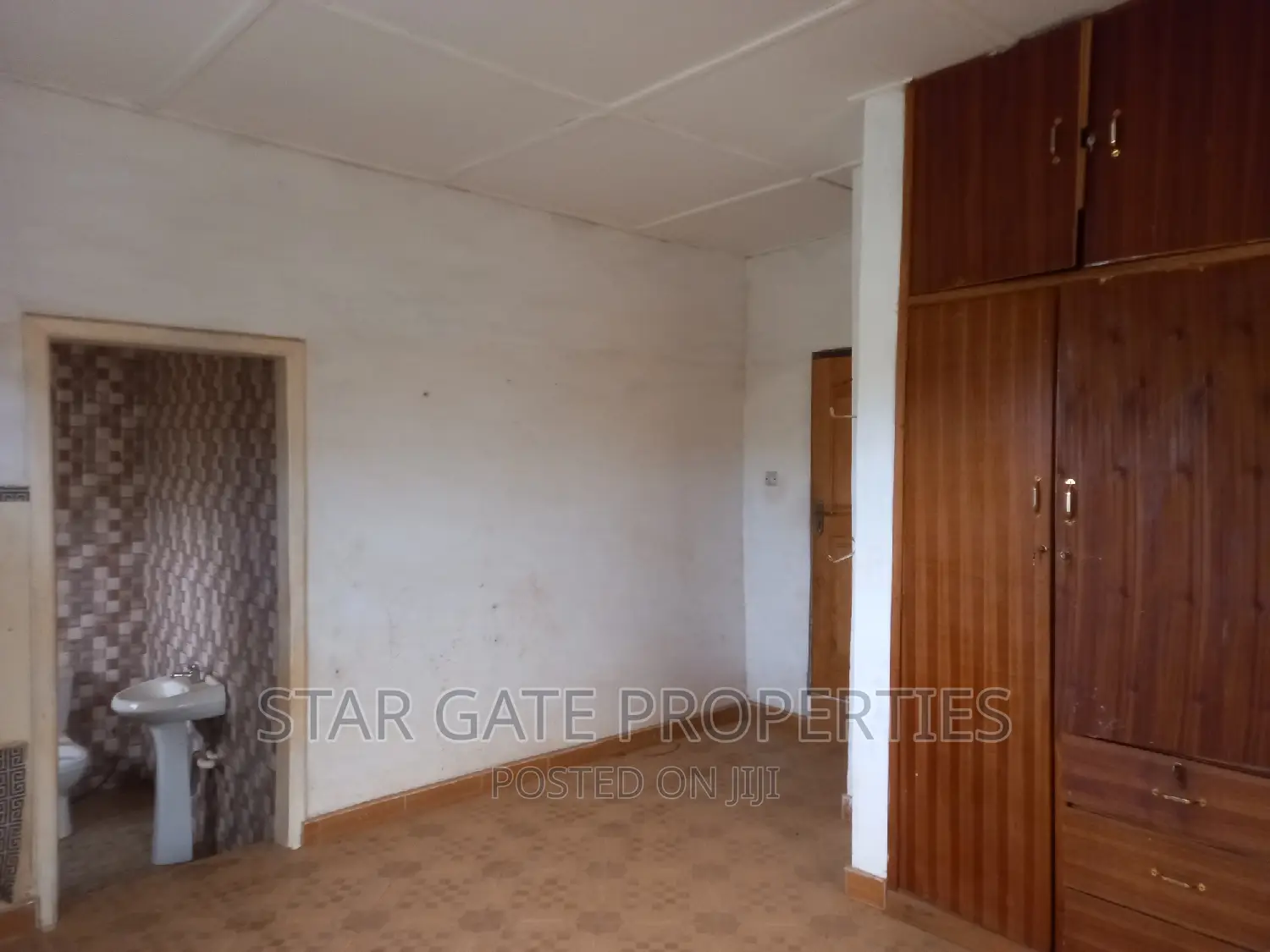 5bdrm House in Star Gate Properties, Kumasi Metropolitan for sale
