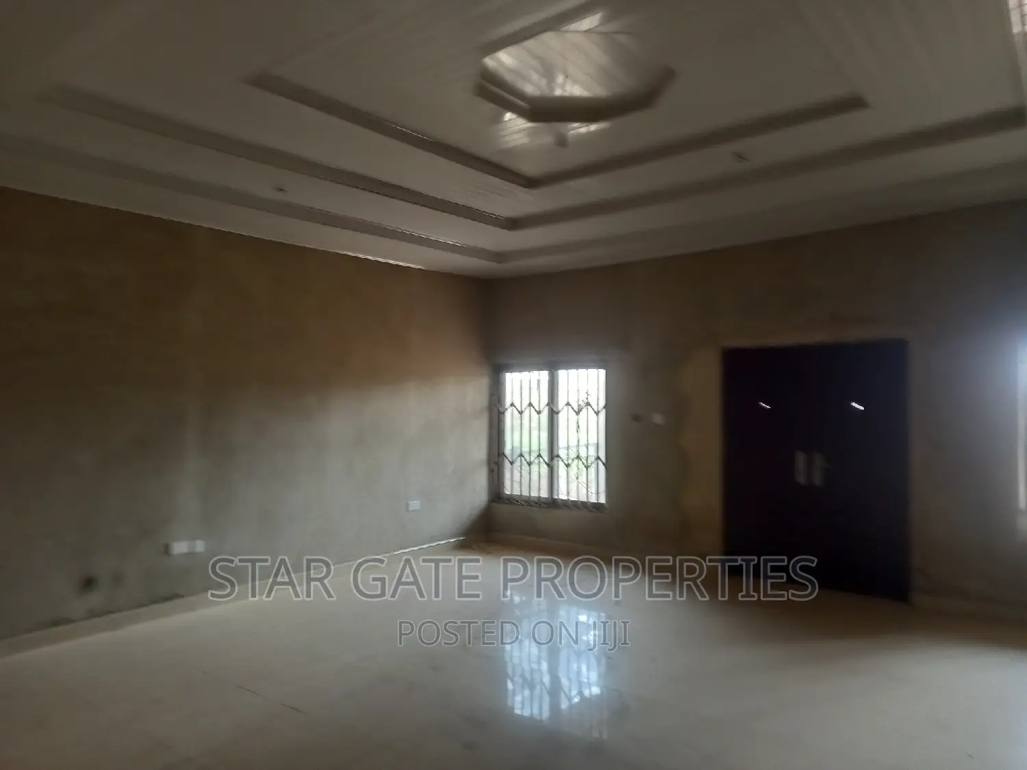 5bdrm House in Star Gate Properties, Kumasi Metropolitan for sale