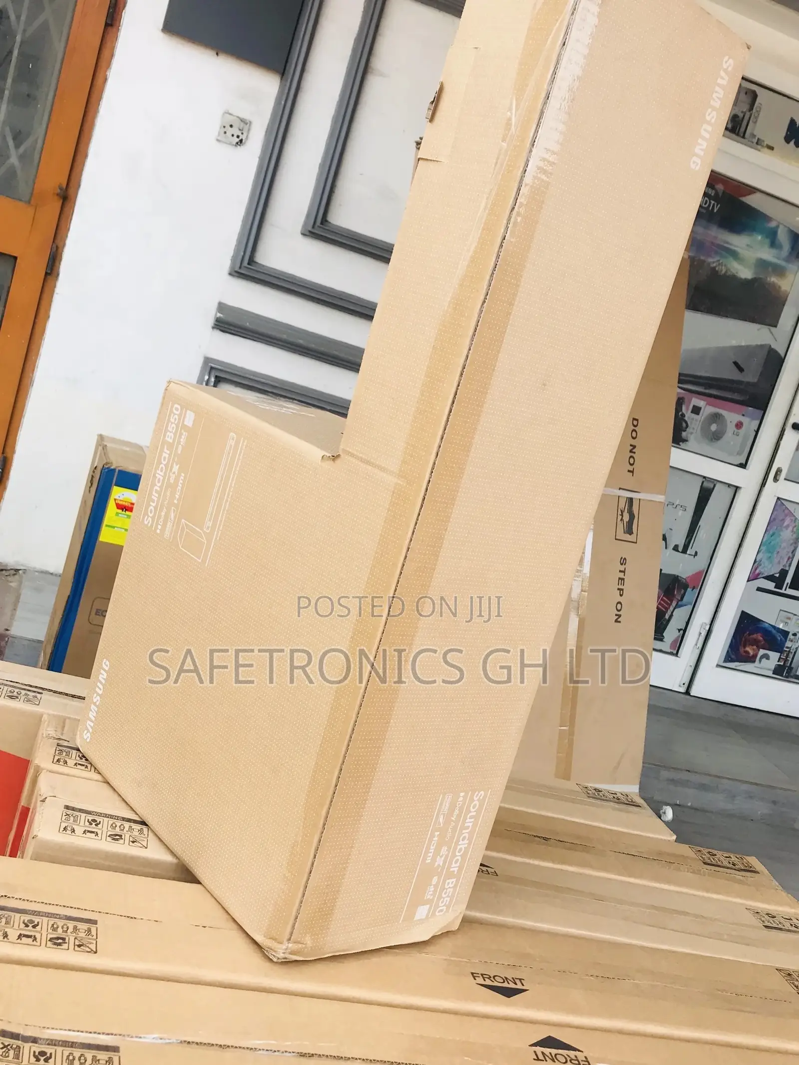 Wireless Samsung Electric Black B550 Bluetooth Soundbar