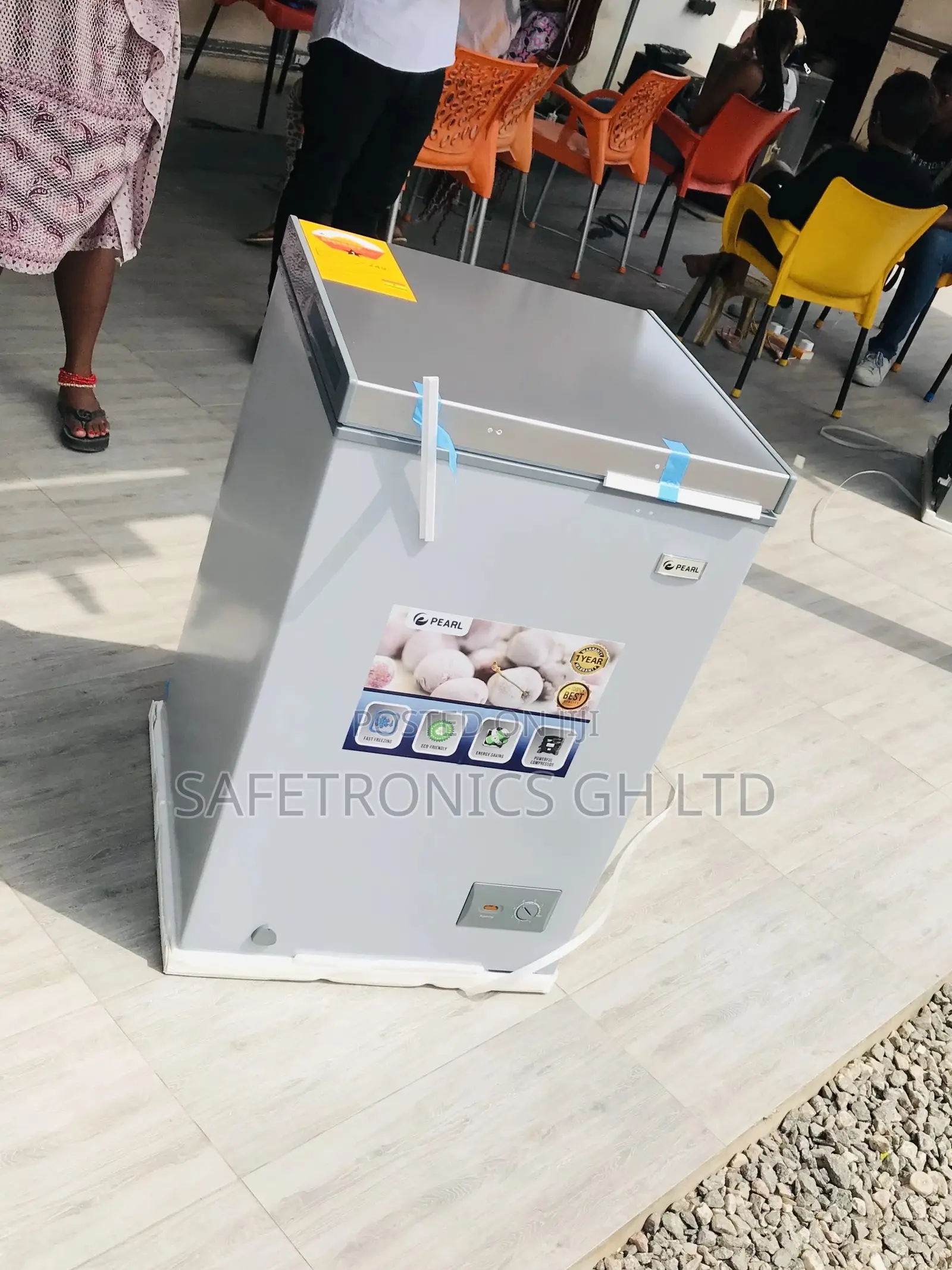 Singledoor Pearl Chestfreezer PCF-127 Electric 100 Liters